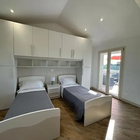 Casa Vacanze Il Glicine 펜션 *